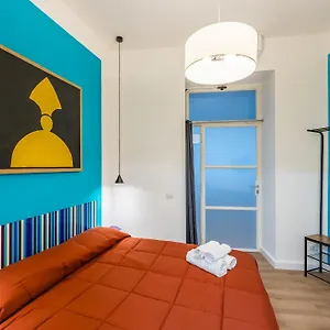 https://lioy-25-by-napoliapartments.hotels-amalfi.com