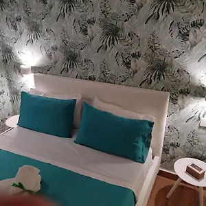 https://bnbsimy5.hotels-amalfi.com
