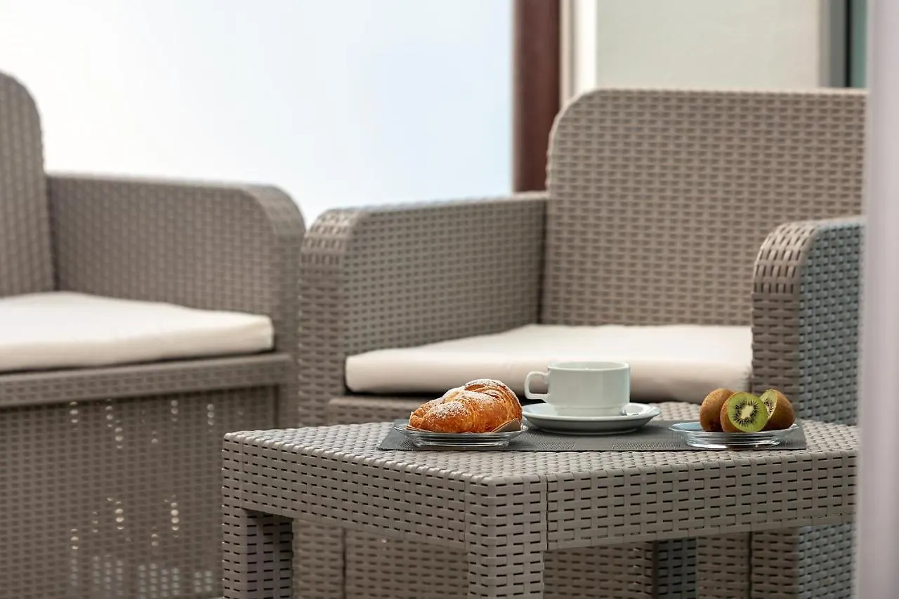 Capotesta Luxury Rooms Santa Teresa Gallura 0*,  Italië